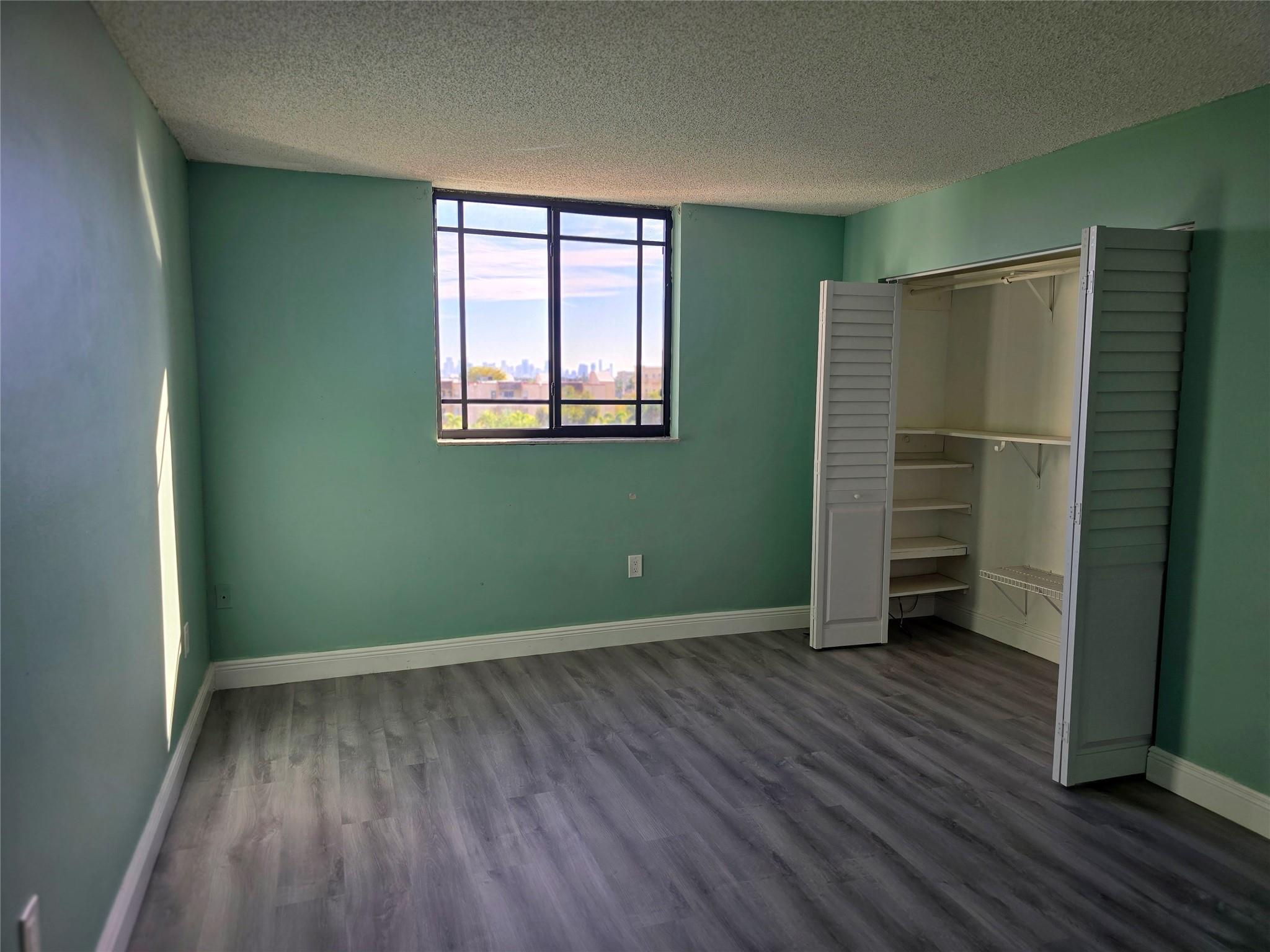 5033 NW 7th St #508 Miami, FL 33126