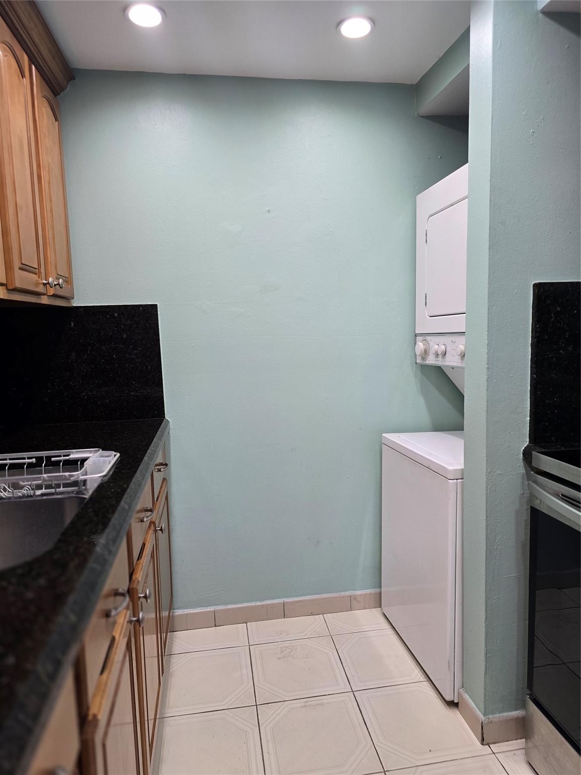 5033 NW 7th St #508 Miami, FL 33126