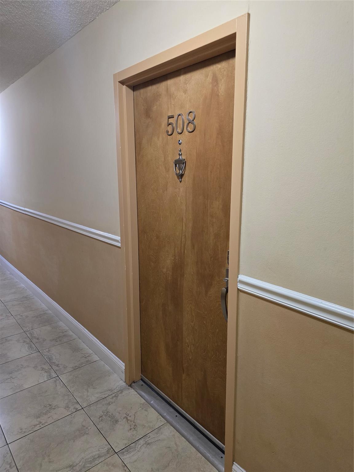 5033 NW 7th St #508 Miami, FL 33126