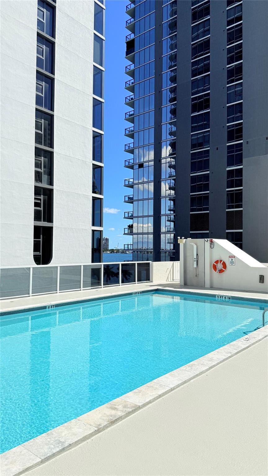 image 23 Biscayne Bay50