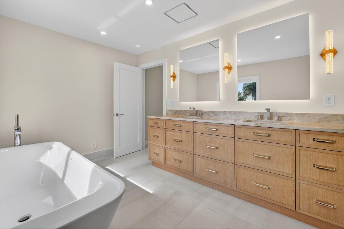 3316 NE 37th Fort Lauderdale, FL 33308