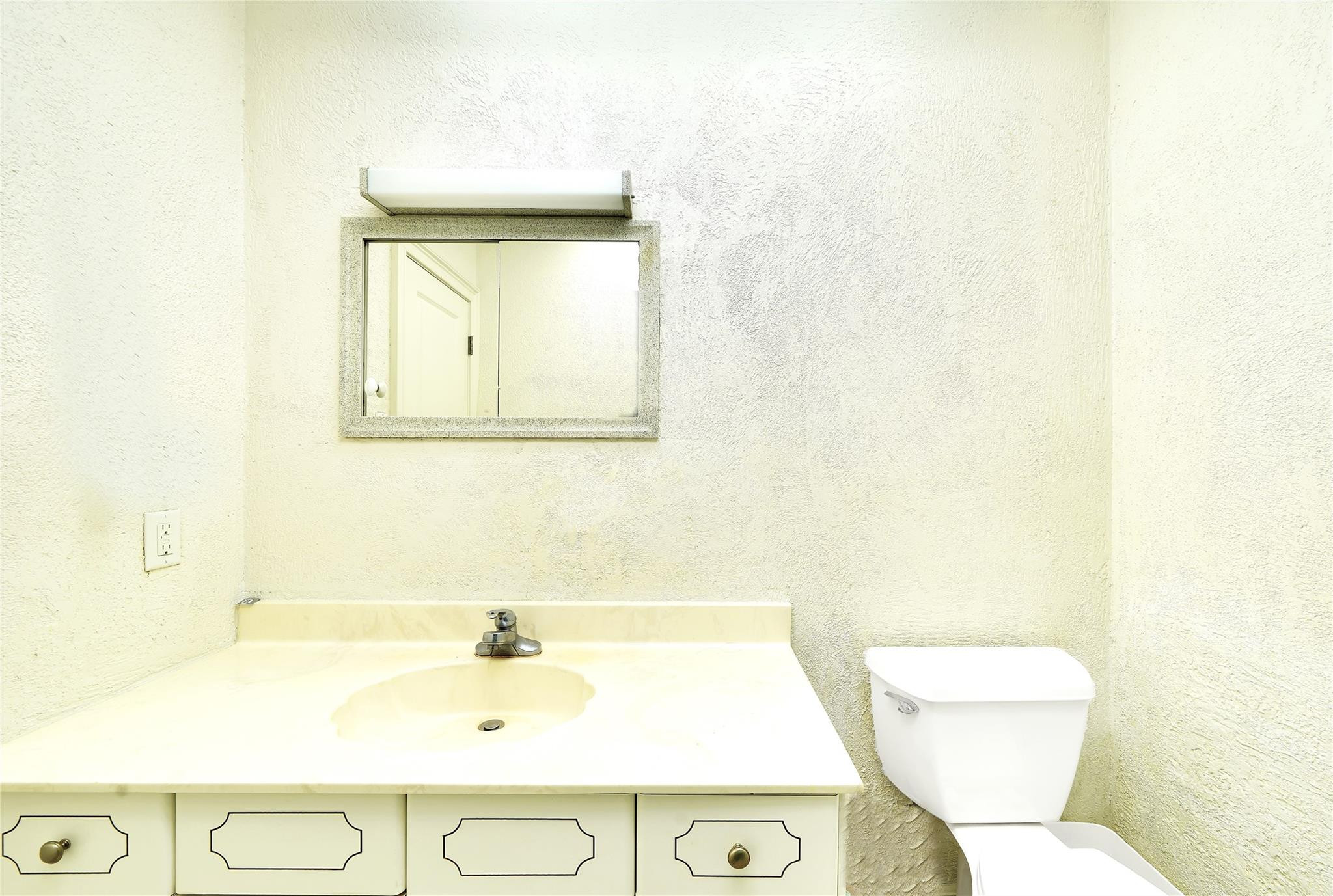 2701 Middle Riv #11 Fort Lauderdale, FL 33306