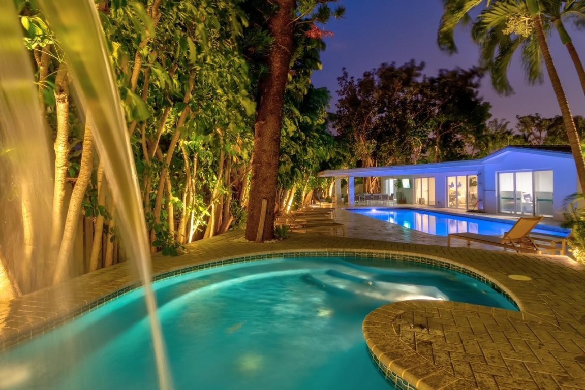 1800 SE Admirals Fort Lauderdale, FL 33316