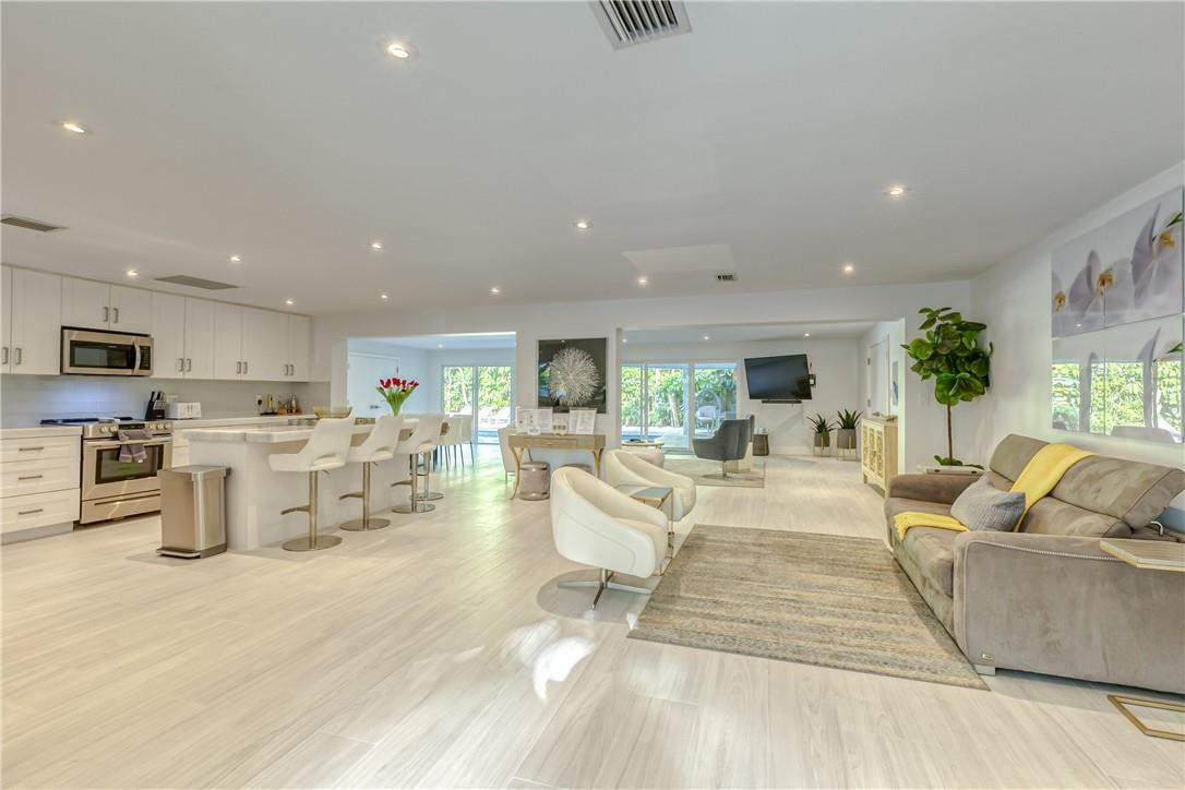 1800 SE Admirals Fort Lauderdale, FL 33316