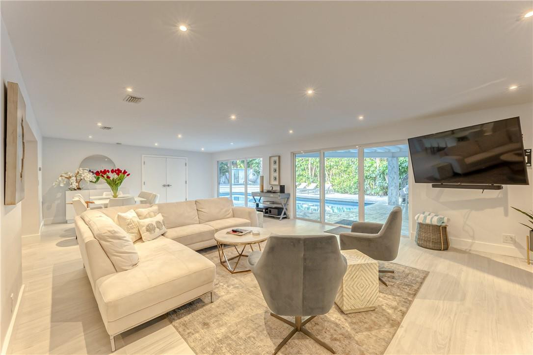 1800 SE Admirals Fort Lauderdale, FL 33316