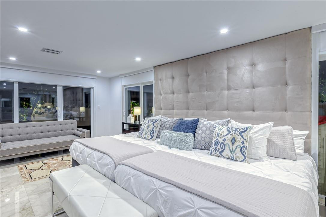 1800 SE Admirals Fort Lauderdale, FL 33316