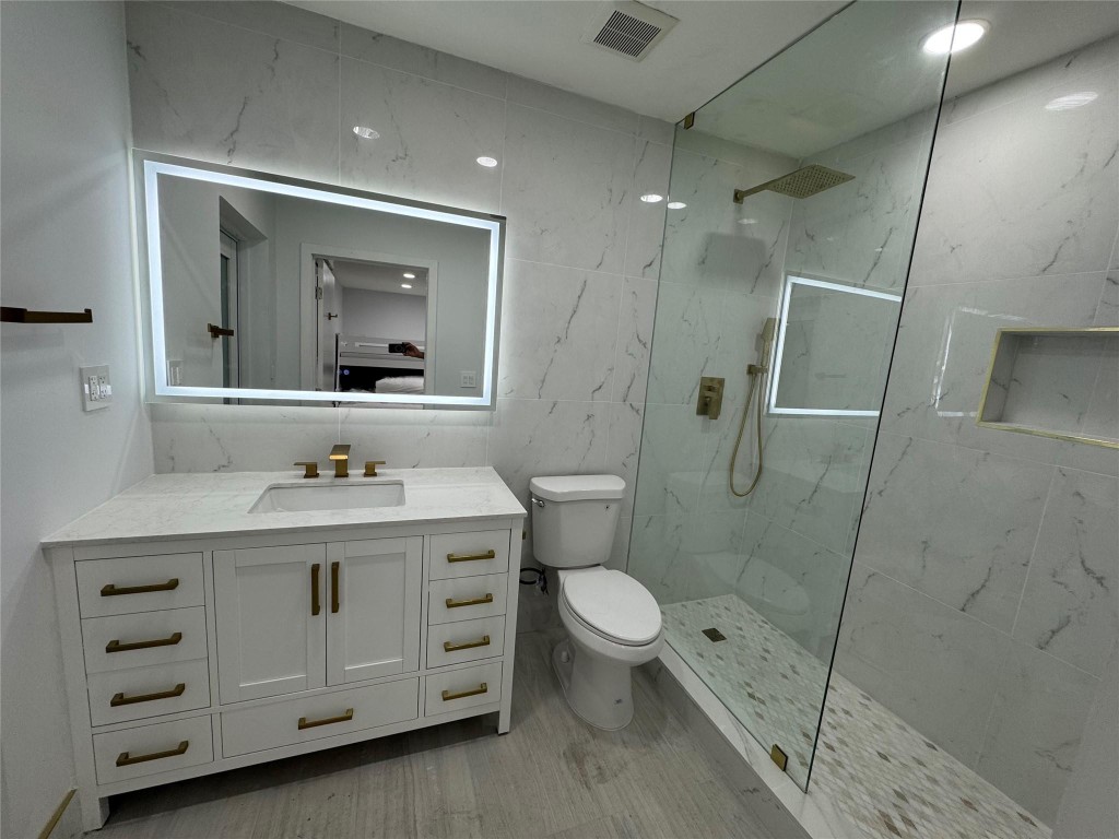 1800 SE Admirals Fort Lauderdale, FL 33316