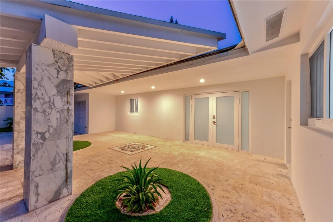 1800 SE Admirals Fort Lauderdale, FL 33316