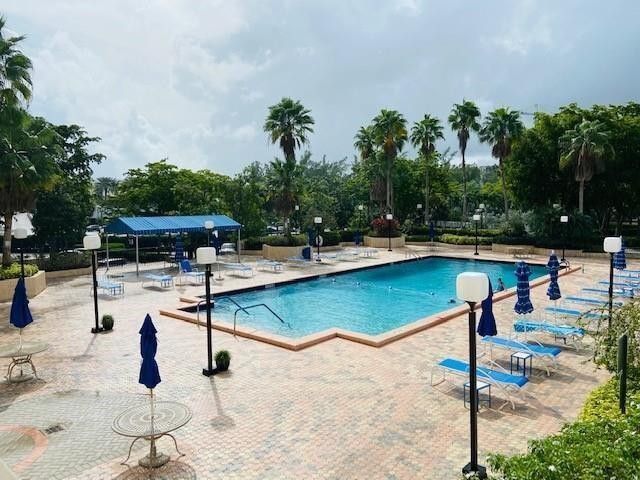 500 Three Iss #L15 Hallandale Beach, FL 33009