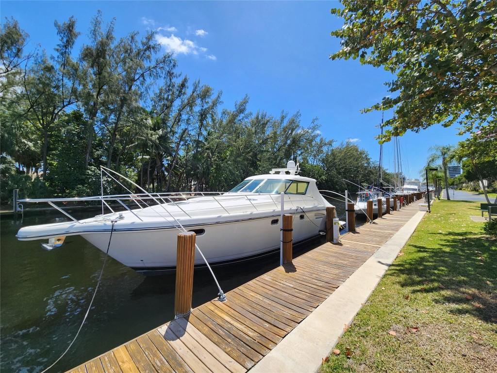 6437 Bay Clb #4 Fort Lauderdale, FL 33308