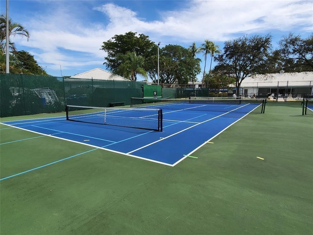 6437 Bay Clb #4 Fort Lauderdale, FL 33308