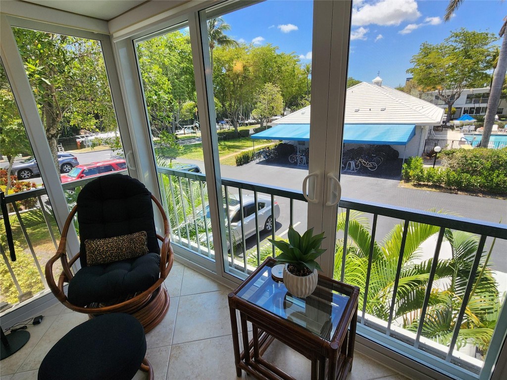 6437 Bay Clb #4 Fort Lauderdale, FL 33308