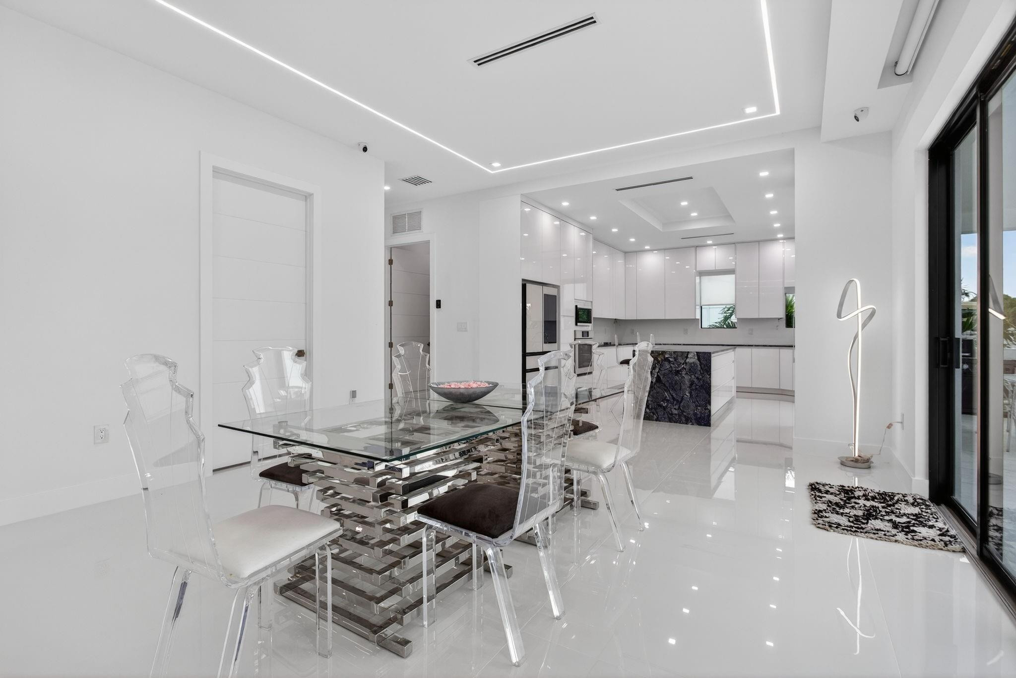 1205 Avocado Fort Lauderdale, FL 33315