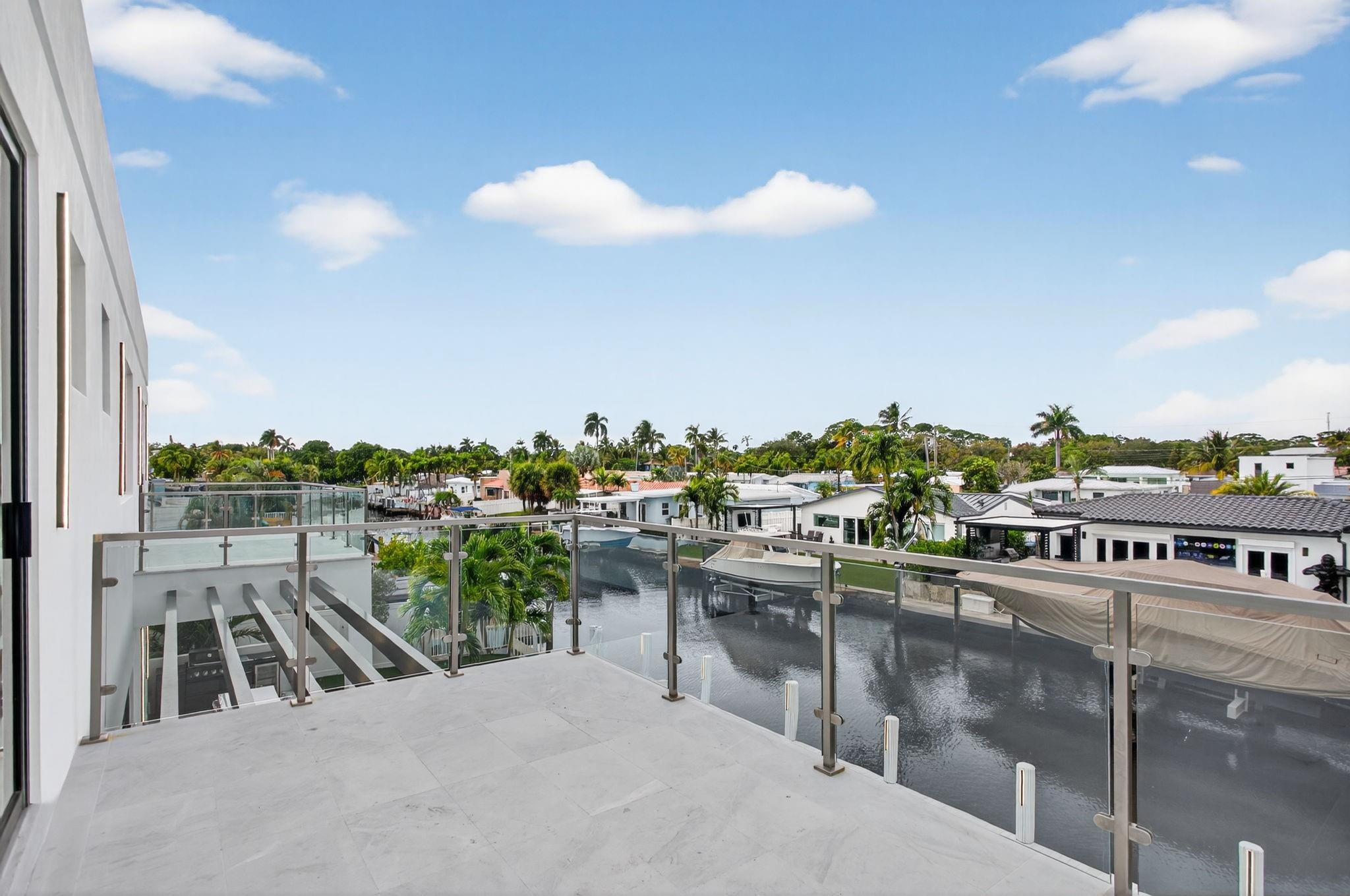 1205 Avocado Fort Lauderdale, FL 33315