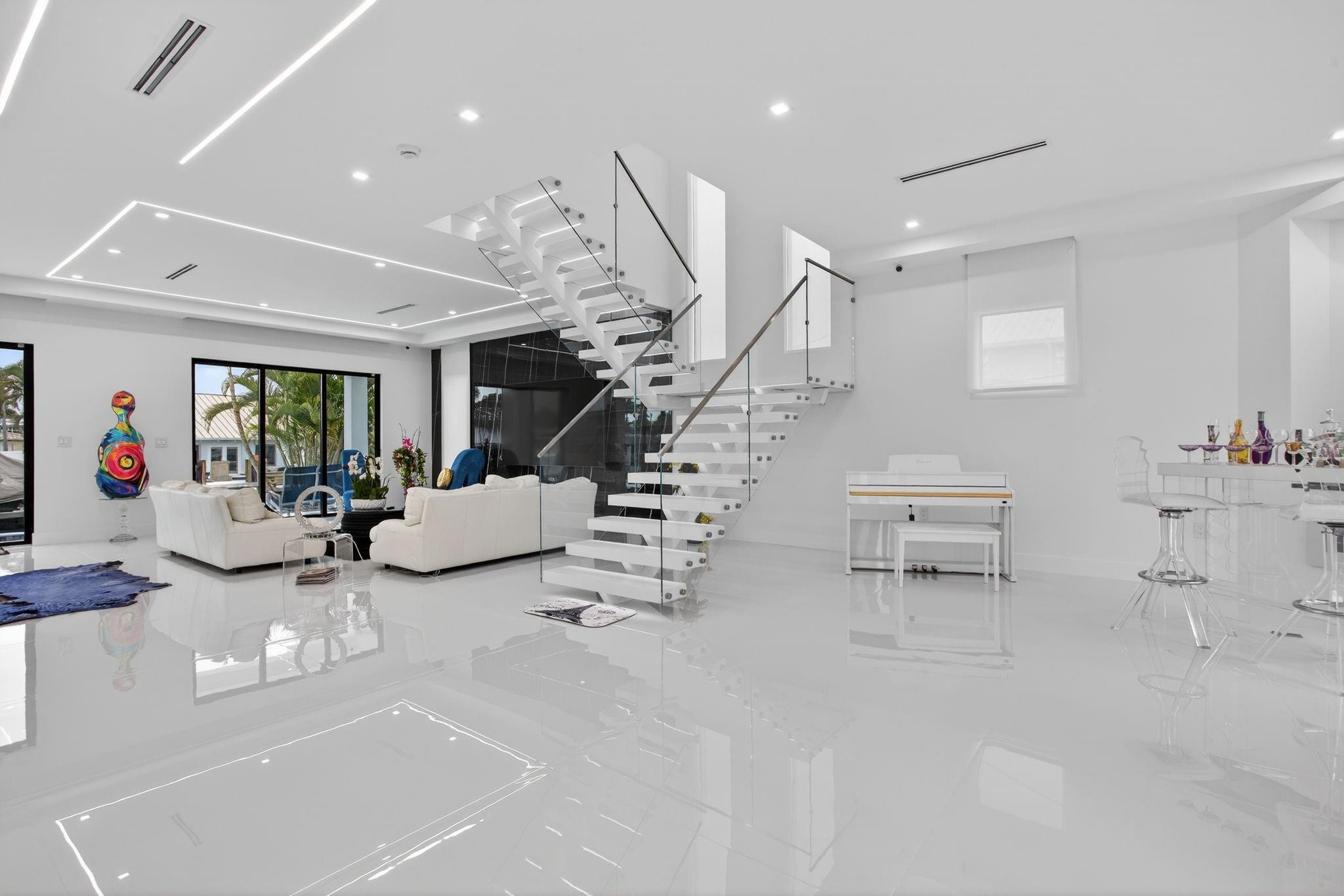 1205 Avocado Fort Lauderdale, FL 33315