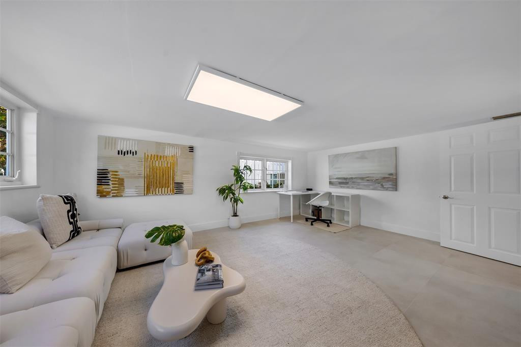 1900 Admirals Fort Lauderdale, FL 33316