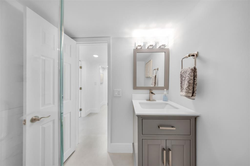 1900 Admirals Fort Lauderdale, FL 33316