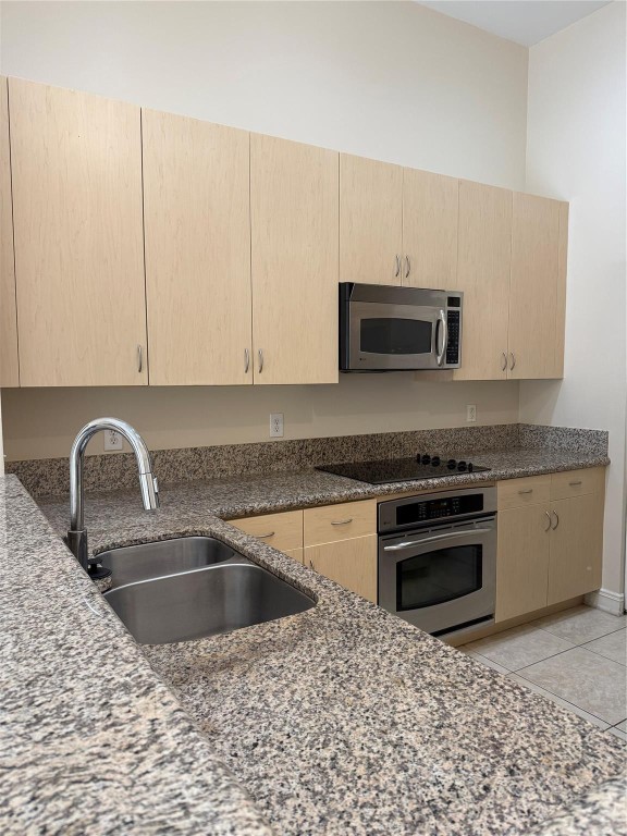 16102 Emerald Estates #103