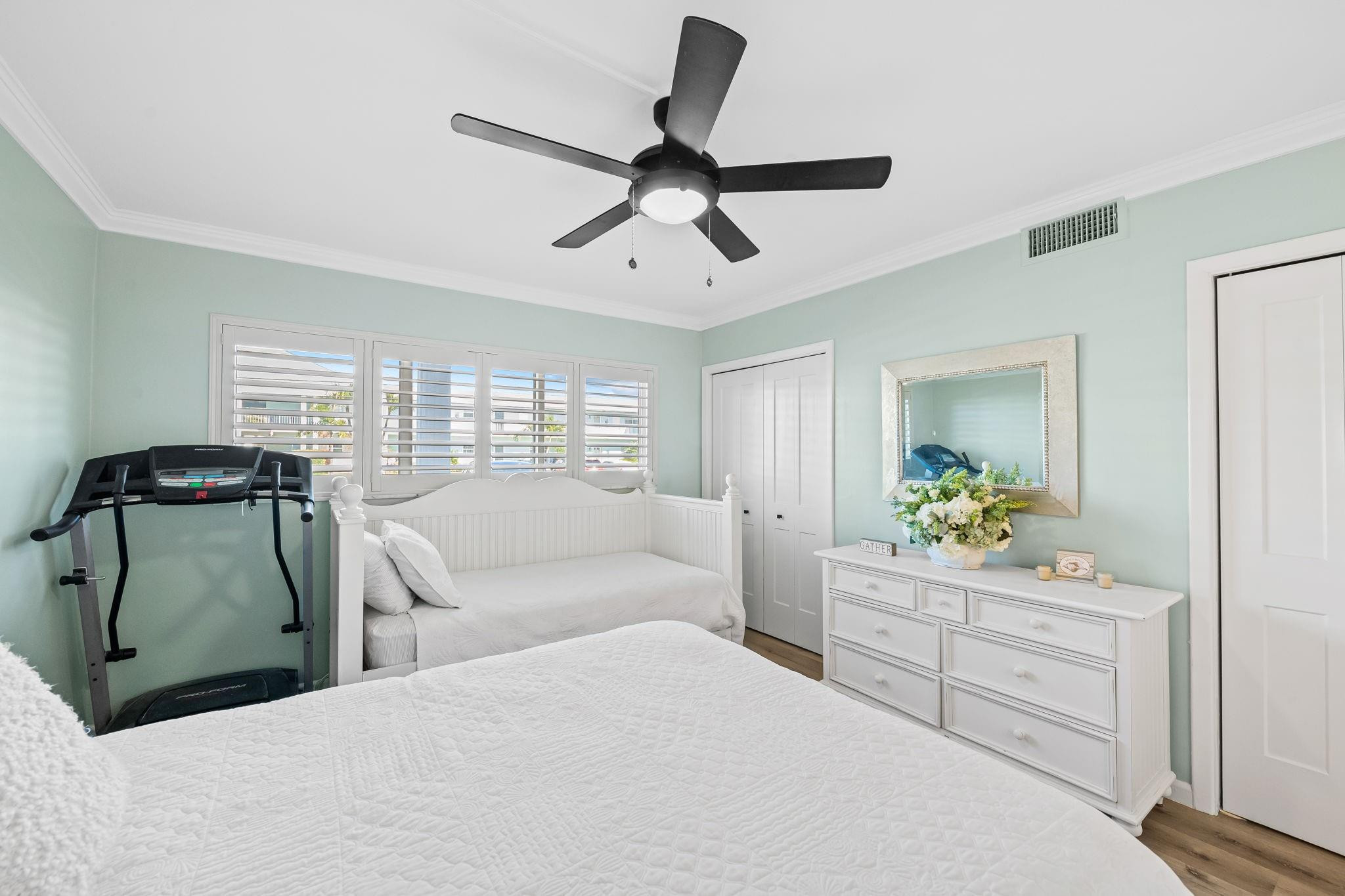 2400 NE 36th #3 Lighthouse Point, FL 33064