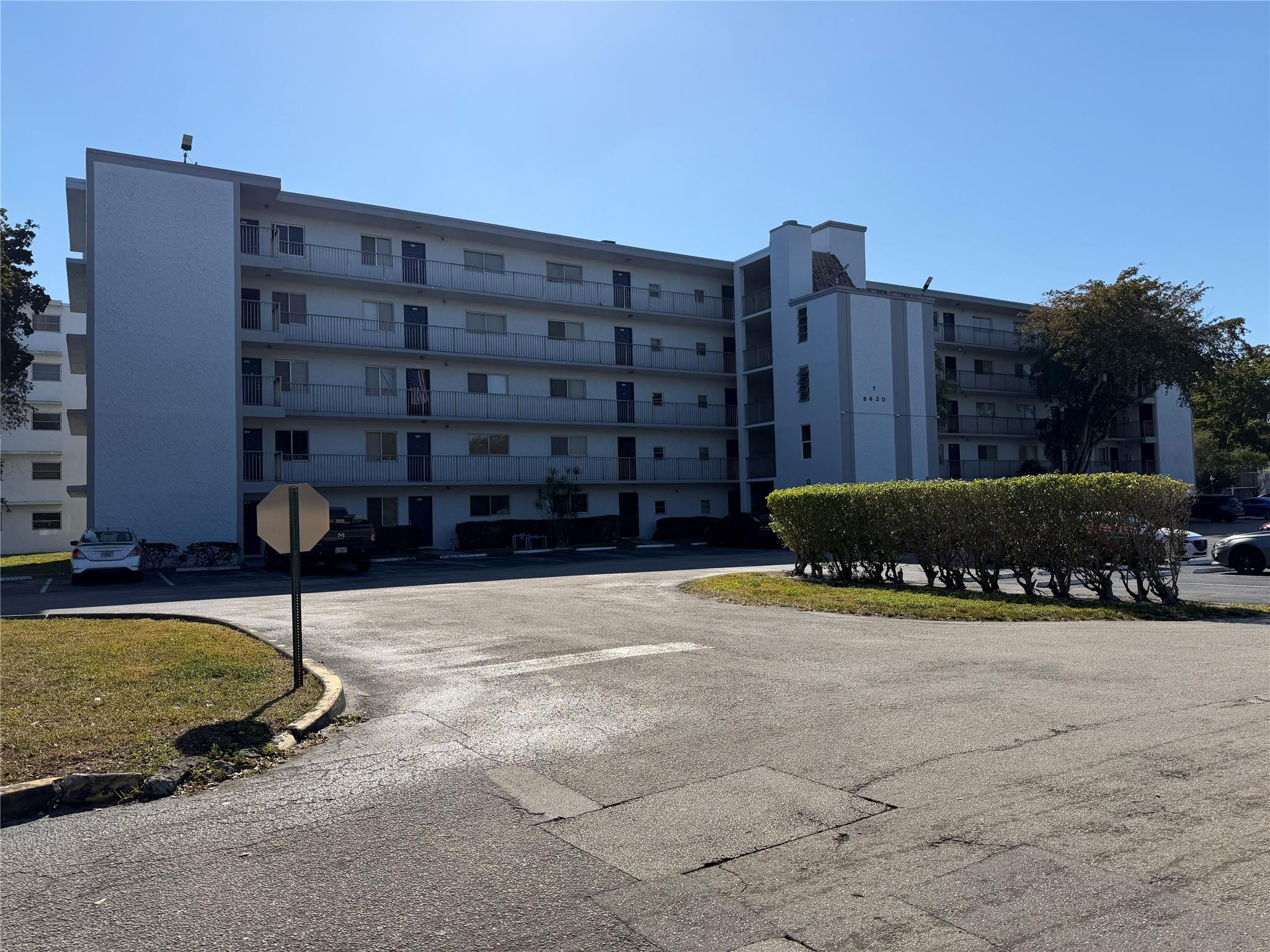 8620 N Sherman #204 Miramar, FL 33025