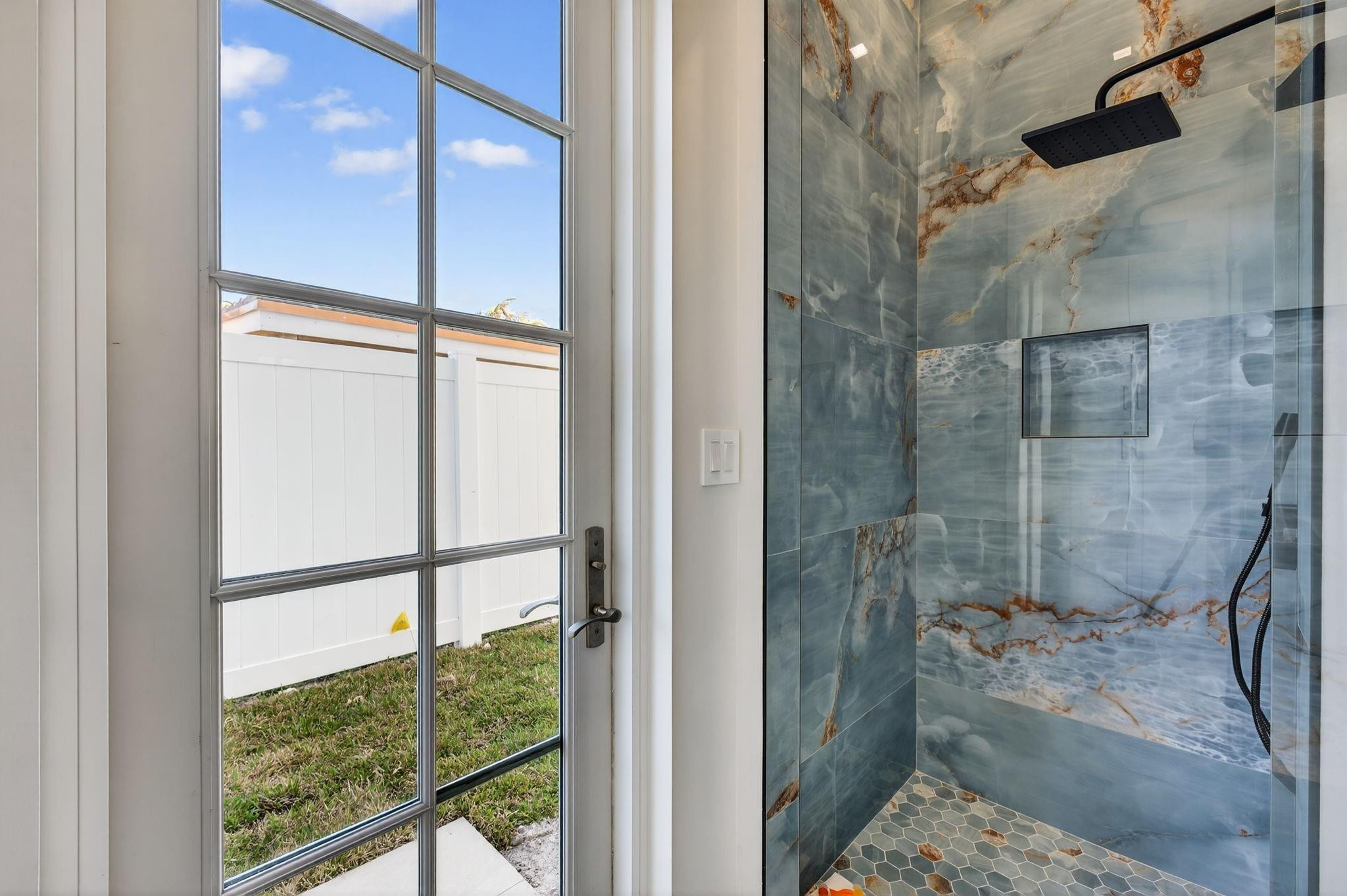 310 SE 9th Pompano Beach, FL 33060