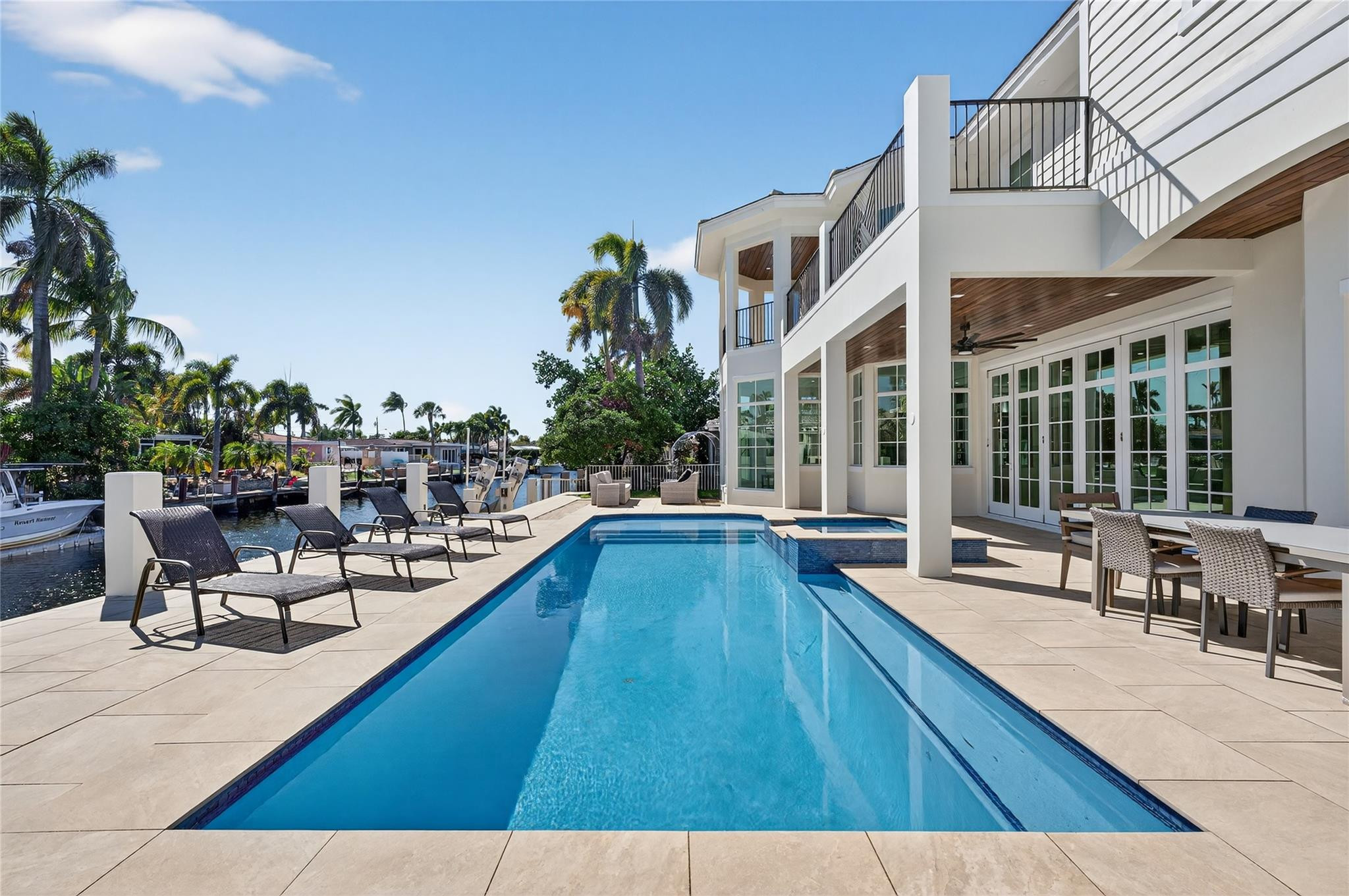 310 SE 9th Pompano Beach, FL 33060