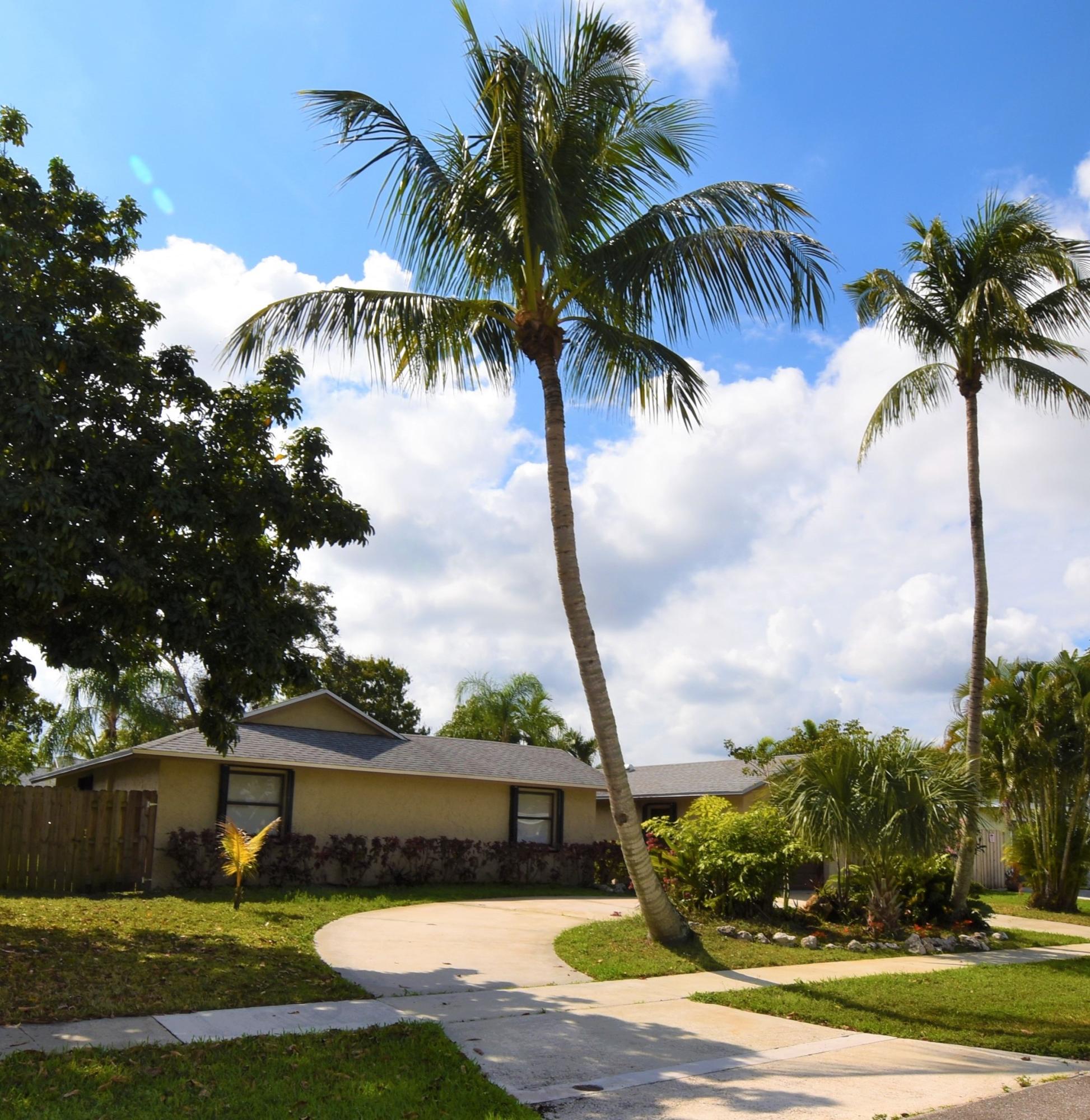 10348 Showboat Lane