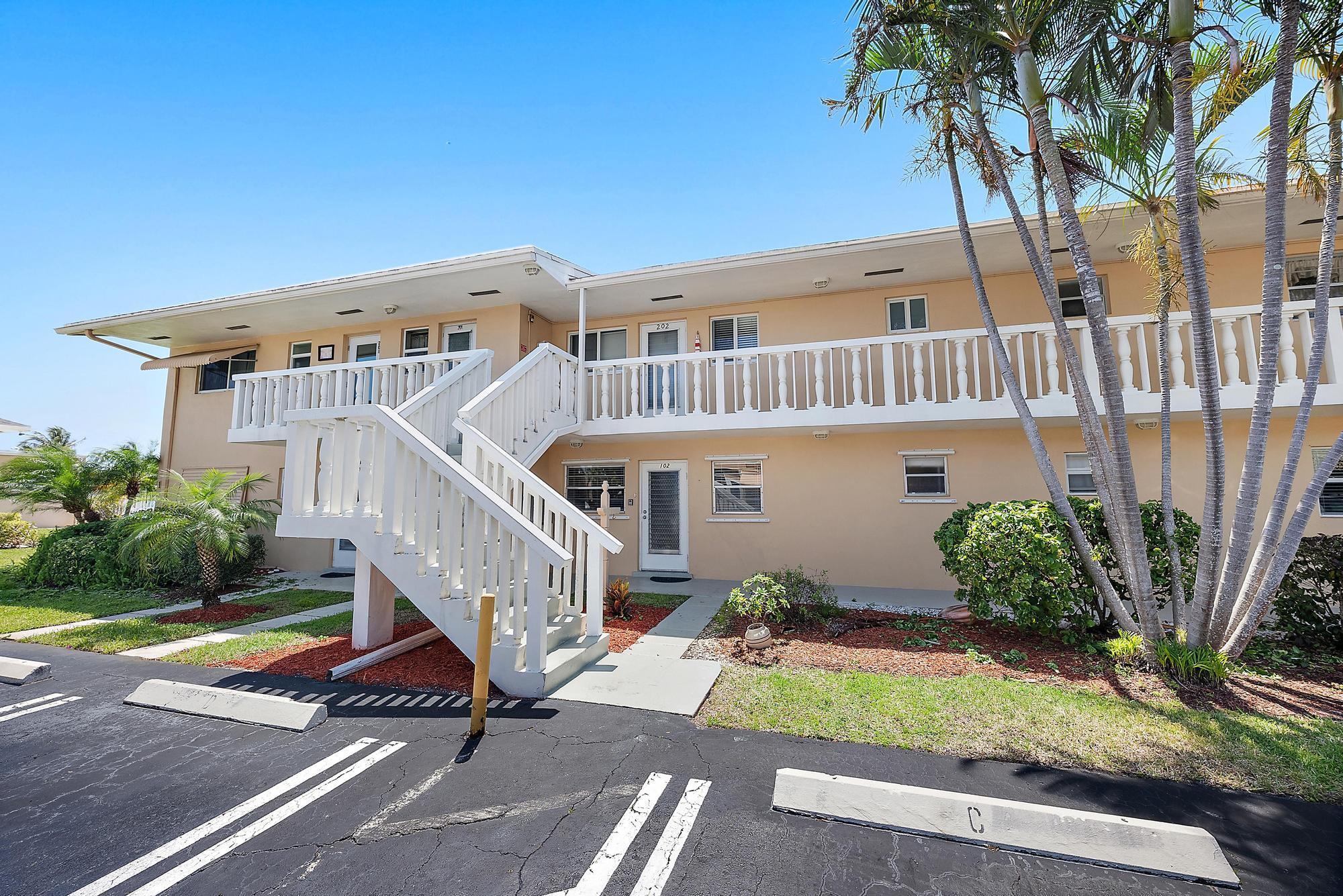 2164 NE 1st Way #102