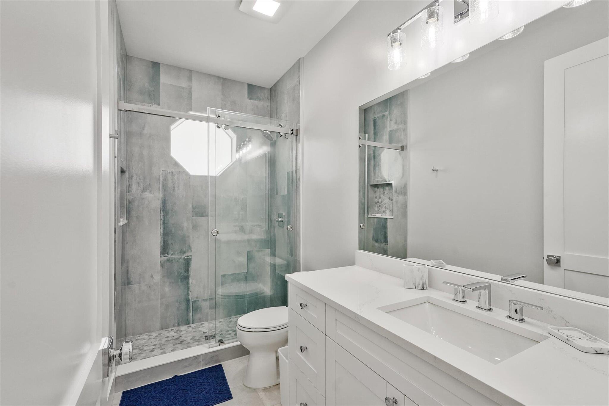 425 Hugh St Jupiter, FL 33458