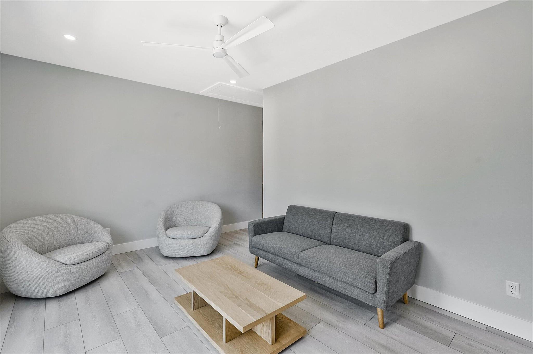 425 Hugh St Jupiter, FL 33458