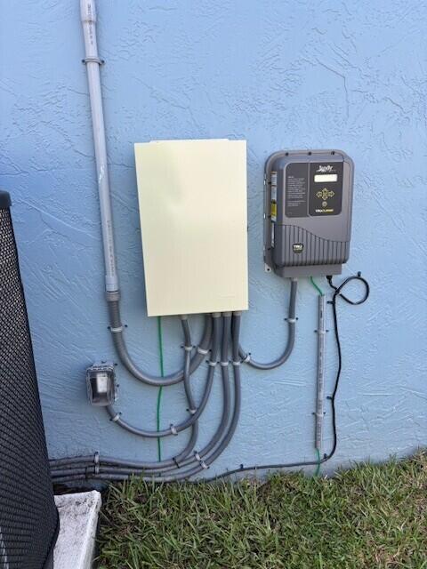 425 Hugh St Jupiter, FL 33458