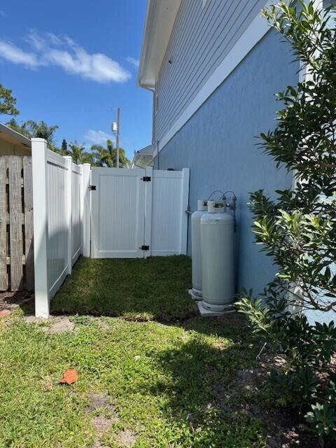 425 Hugh St Jupiter, FL 33458