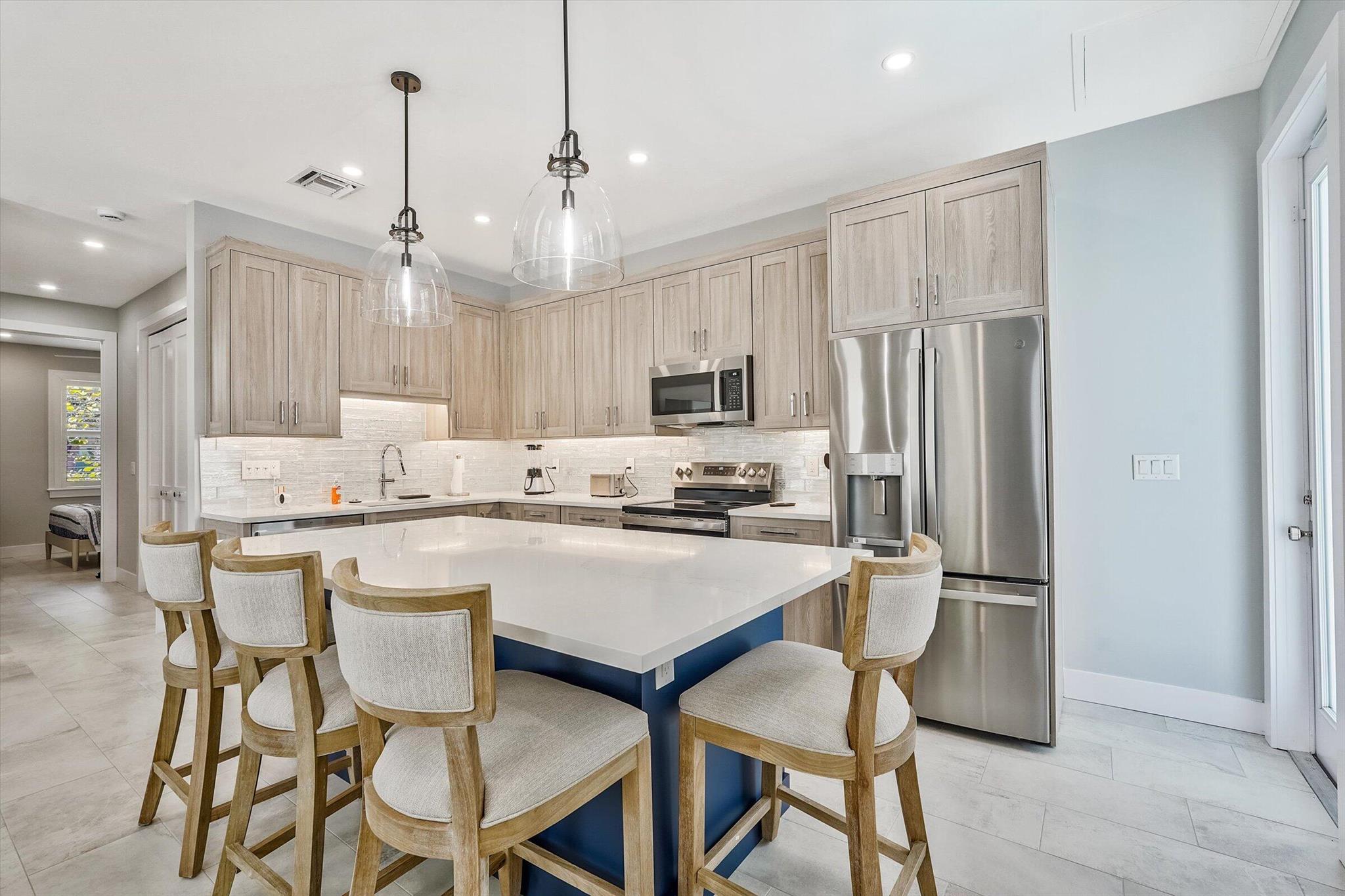 425 Hugh St Jupiter, FL 33458