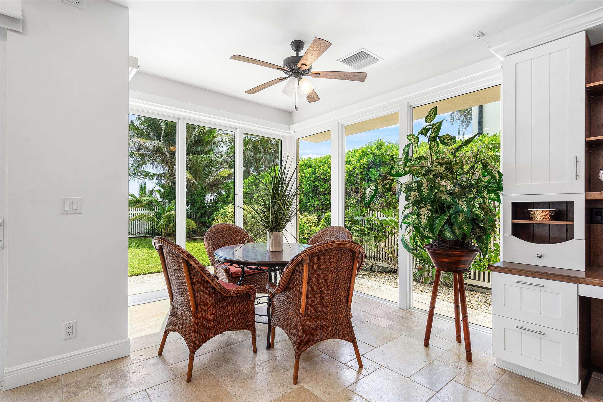 1906 Bay Dr Pompano Beach, FL 33062