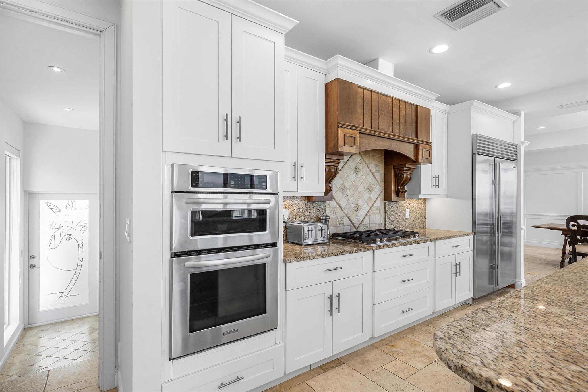 1906 Bay Dr Pompano Beach, FL 33062