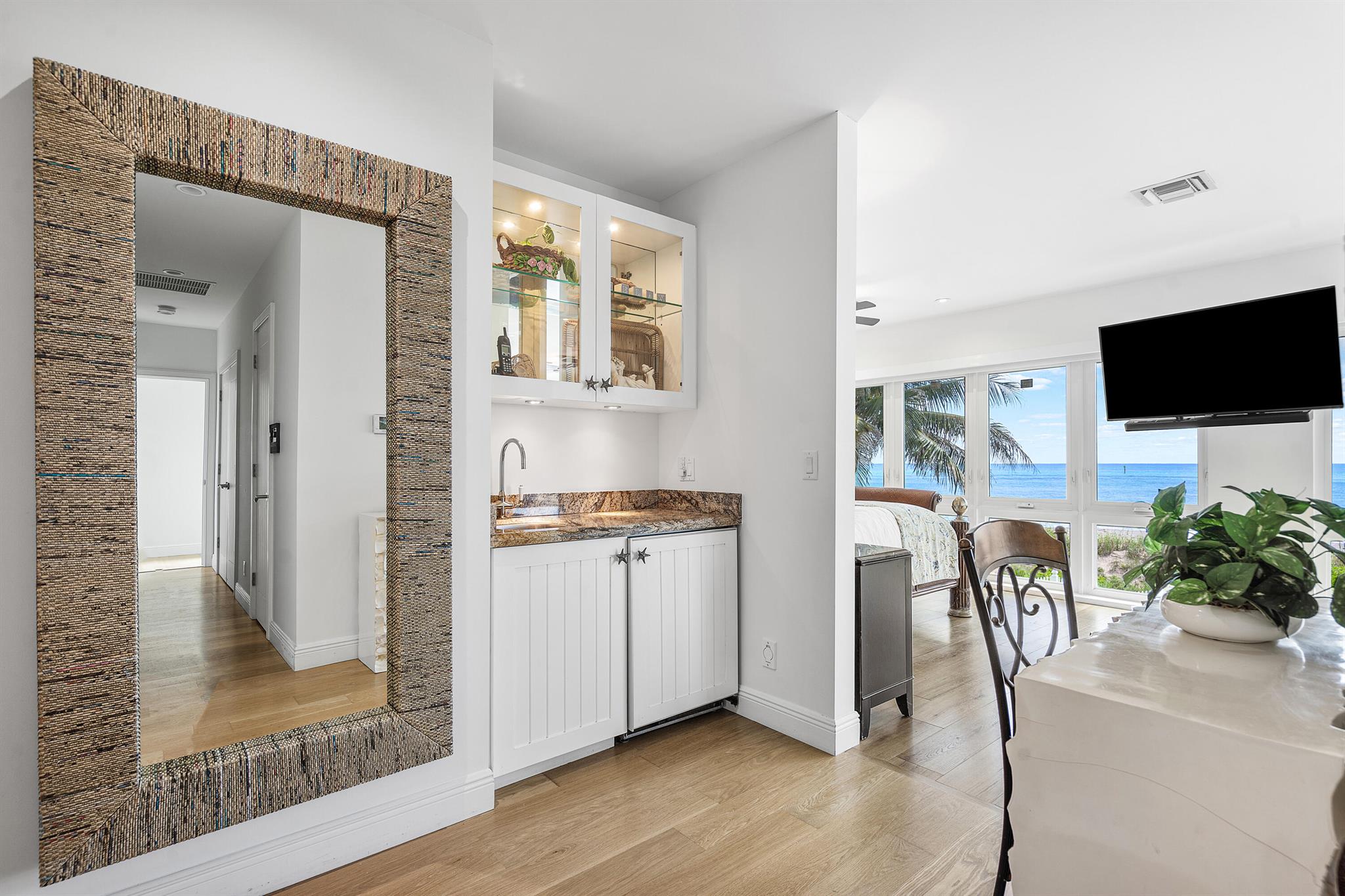 1906 Bay Dr Pompano Beach, FL 33062