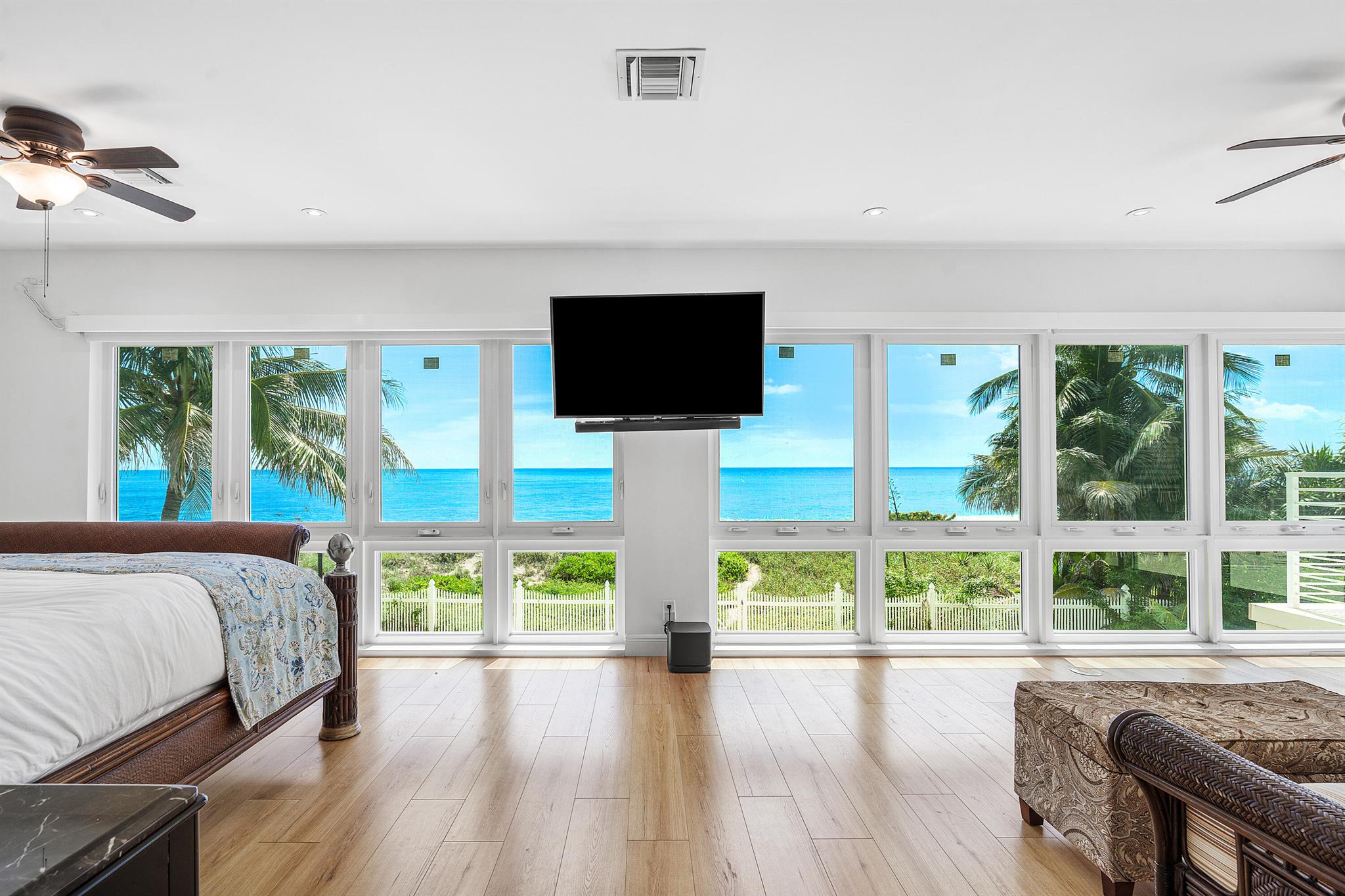 1906 Bay Dr Pompano Beach, FL 33062