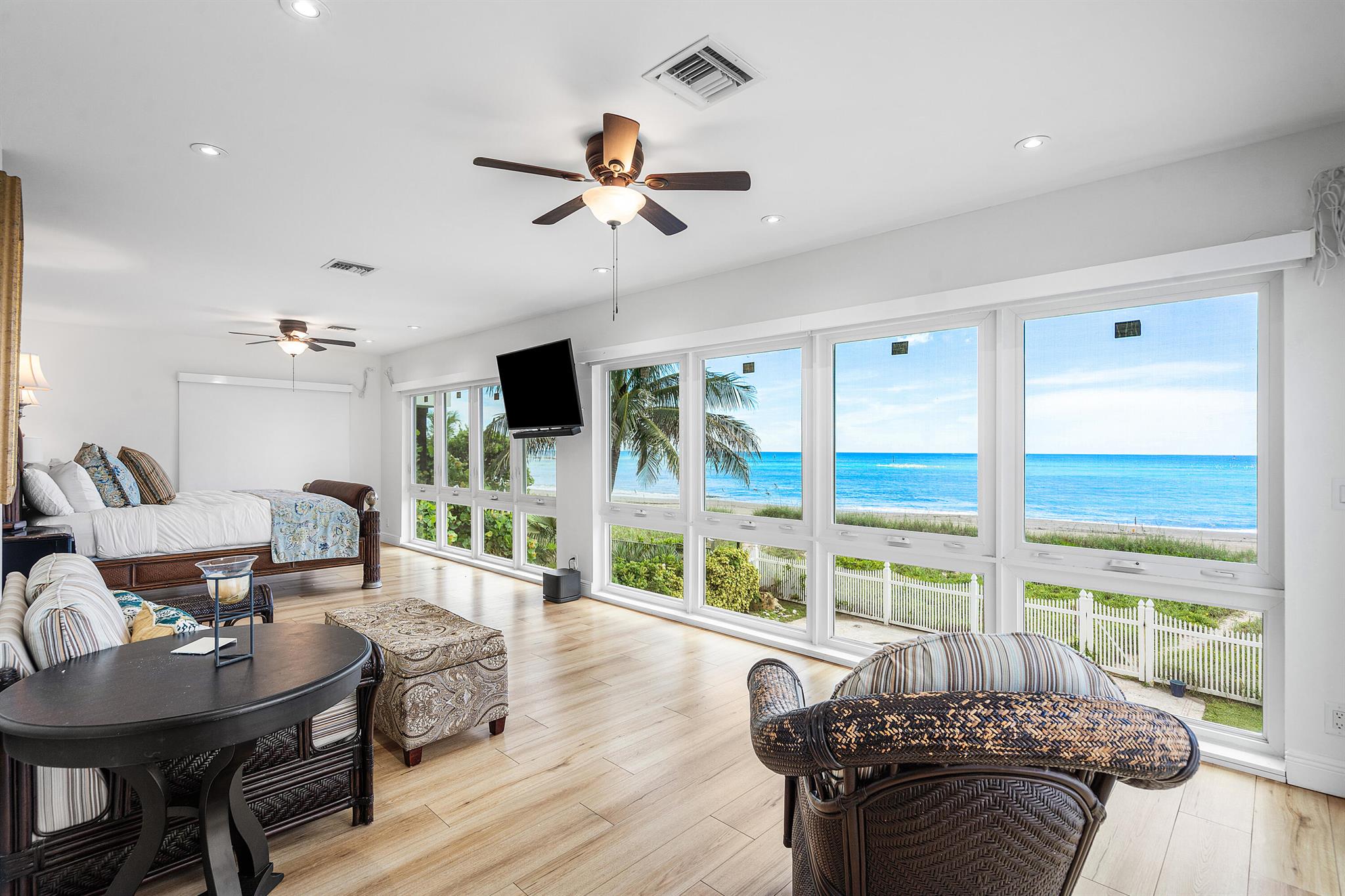 1906 Bay Dr Pompano Beach, FL 33062