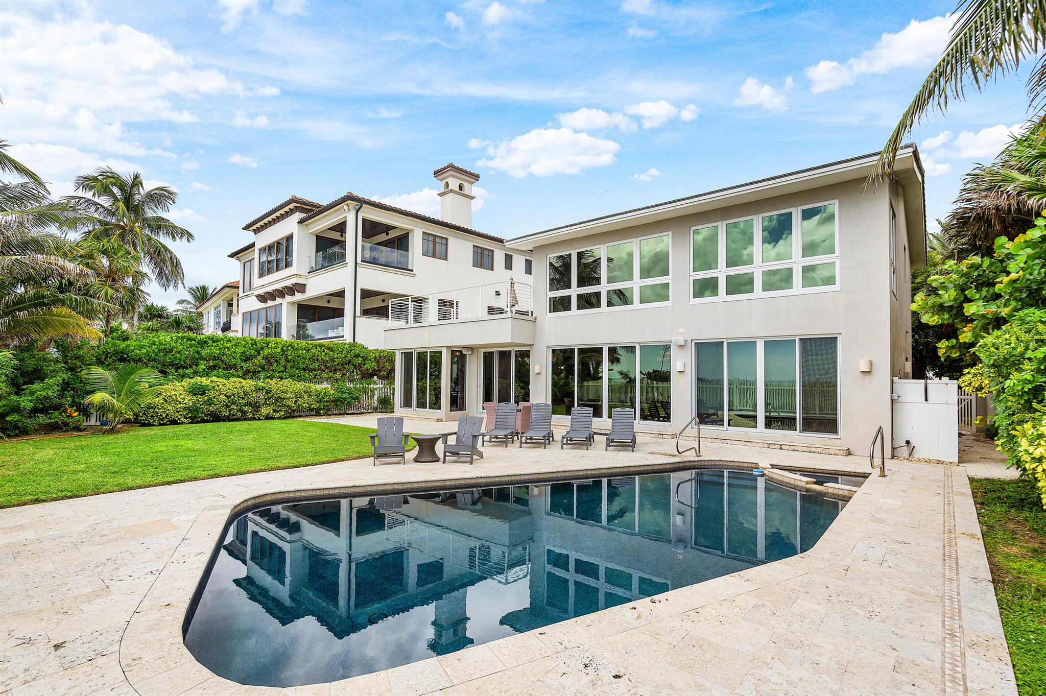 1906 Bay Dr Pompano Beach, FL 33062