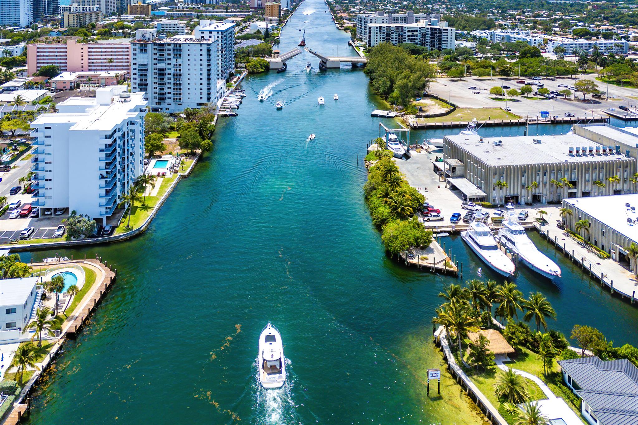 1906 Bay Dr Pompano Beach, FL 33062