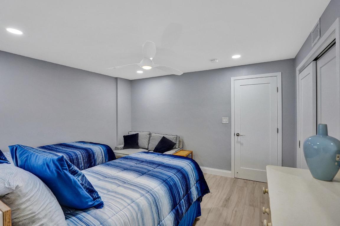 1169 Hillsboro Mile #203 Hillsboro Beach, FL 33062