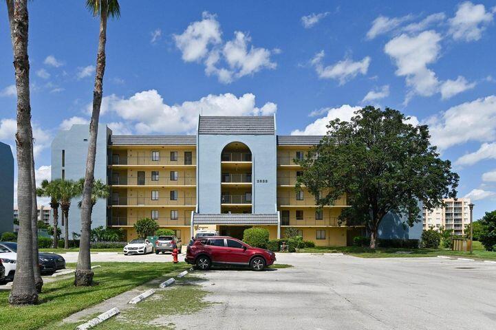 2828 Tennis Clb 502th Dr #502