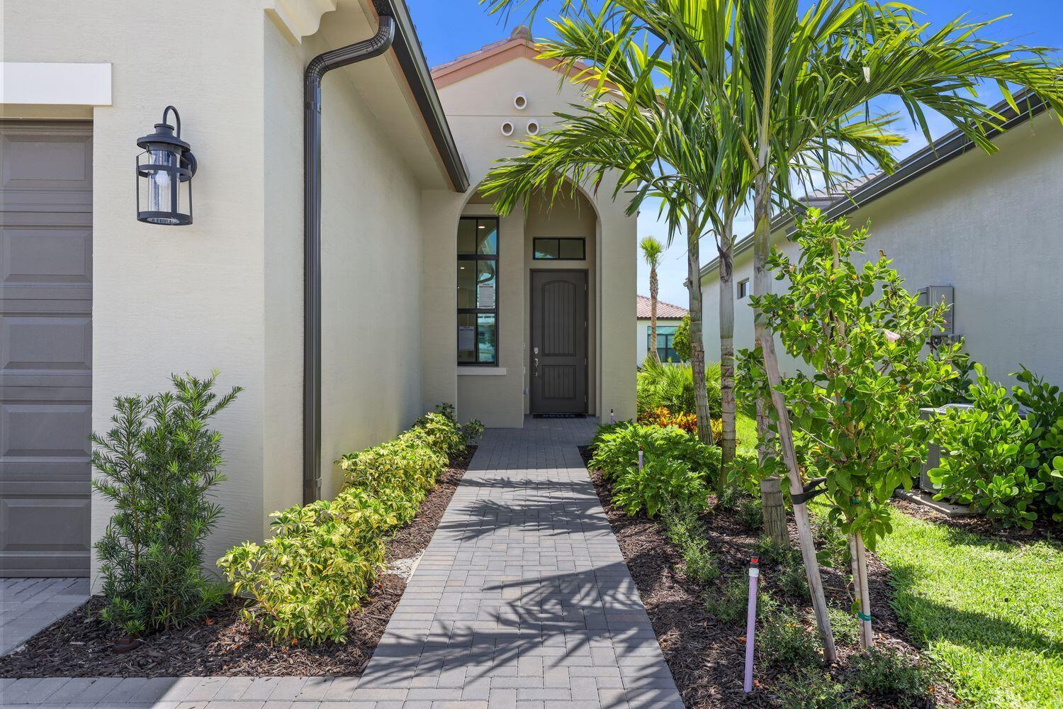 5242 Rivo Alto Cir