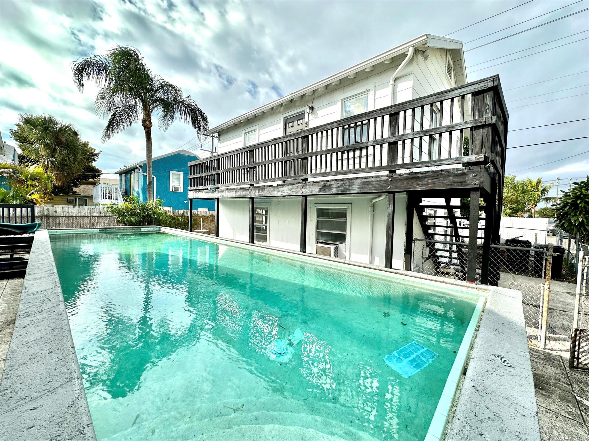 101 S C St #2