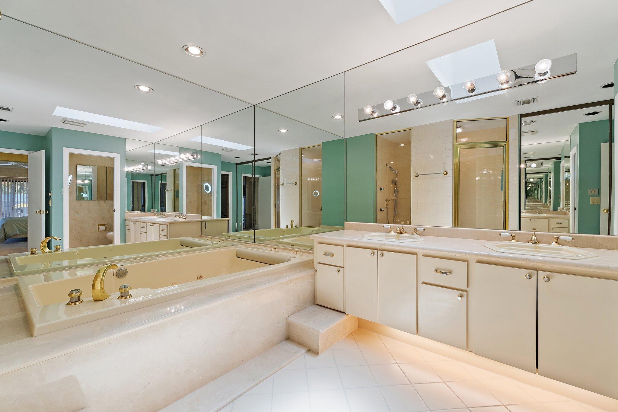 104 Sand Pine Dr Jupiter, FL 33477