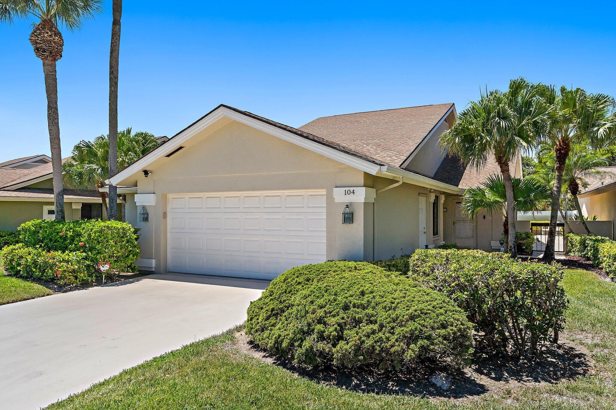 104 Sand Pine Dr Jupiter, FL 33477