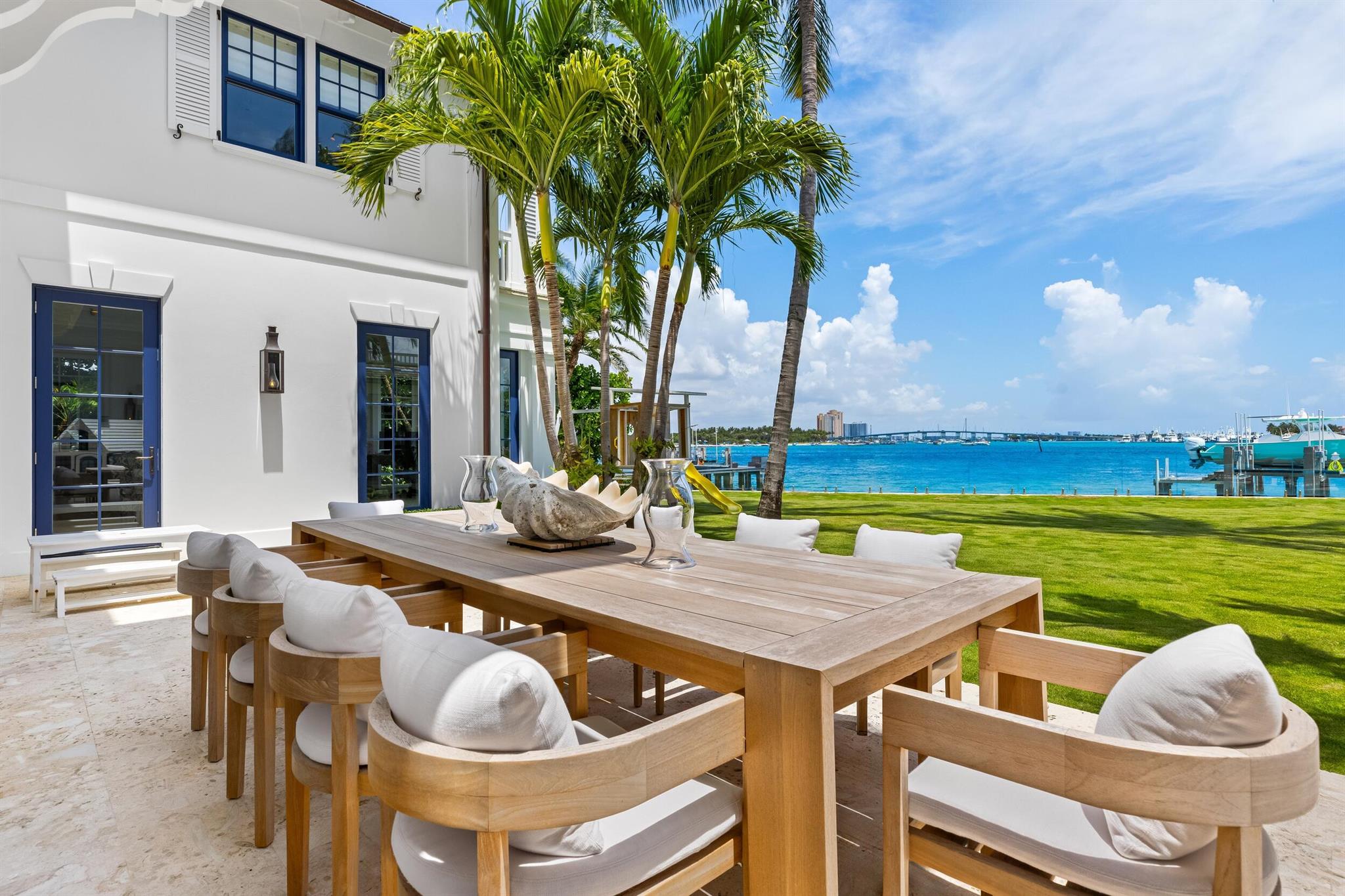 1610 N Ocean Blvd Palm Beach, FL 33480 1610 N Ocean Blvd Palm Beach, FL 33480
