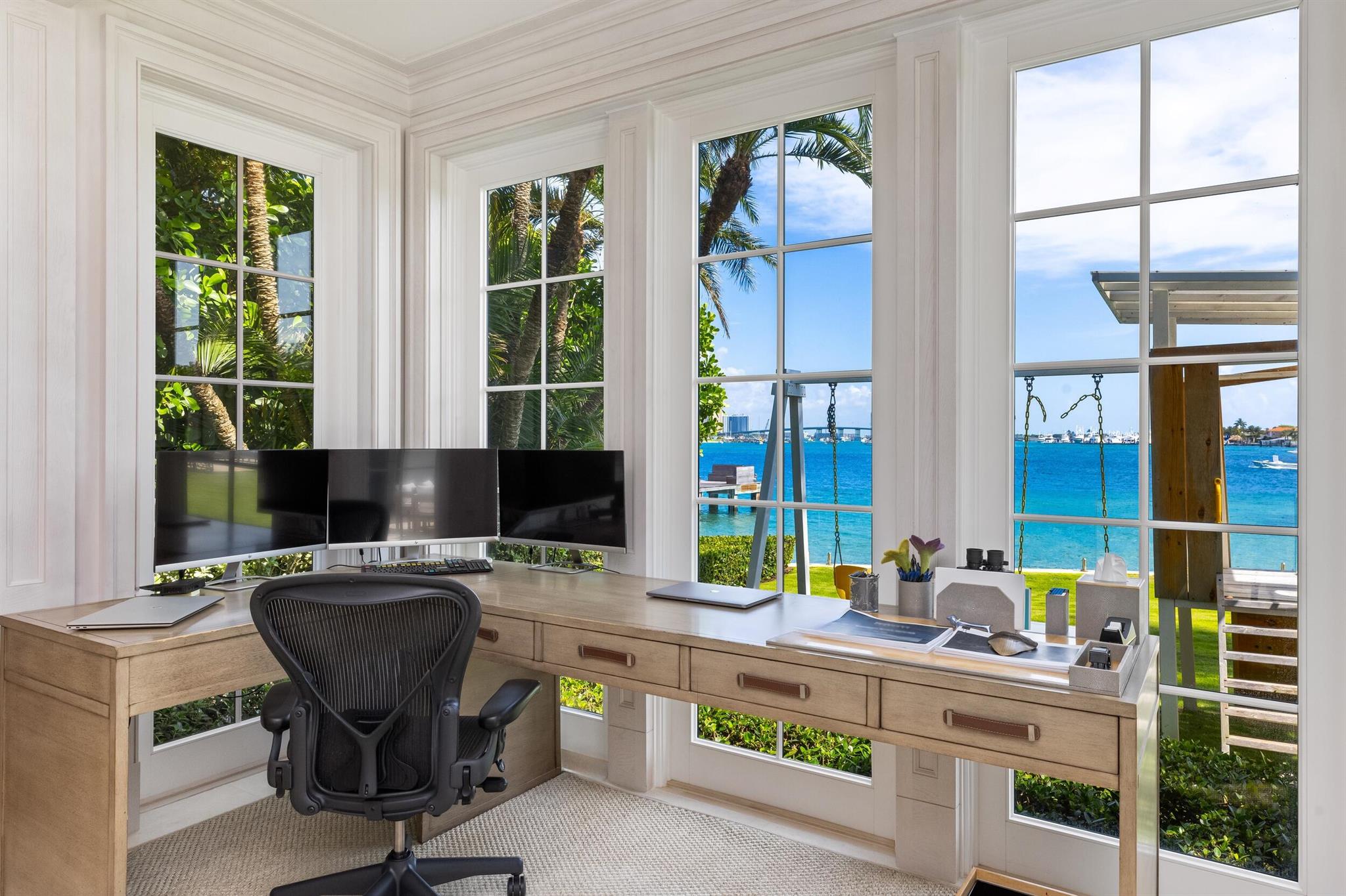 1610 N Ocean Blvd Palm Beach, FL 33480 1610 N Ocean Blvd Palm Beach, FL 33480