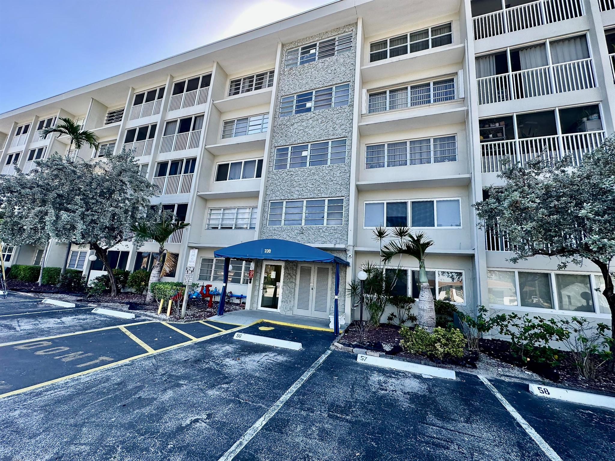 330 SE 2nd St #501g