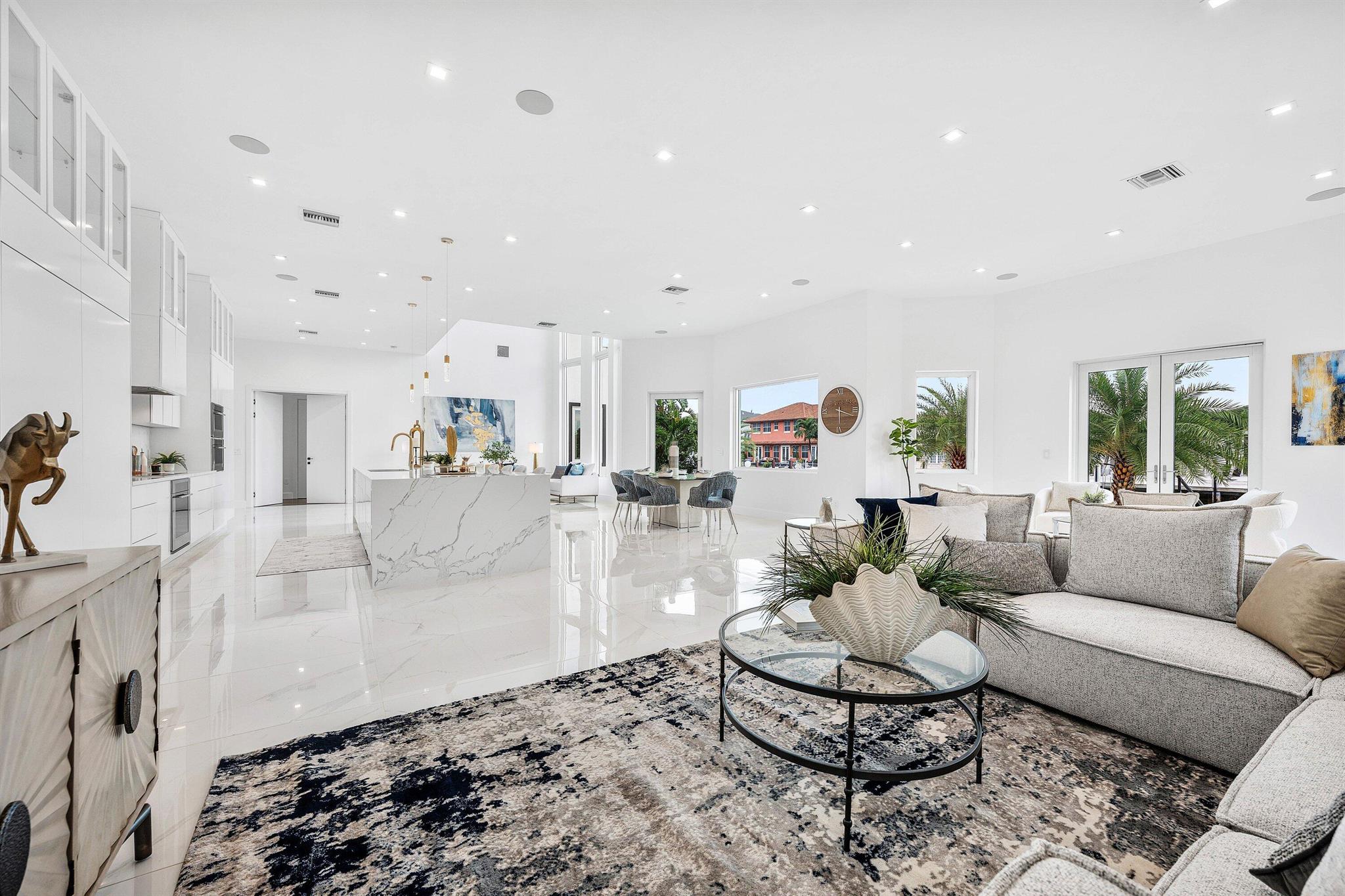 2641 NE 48th St Lighthouse Point, FL 33064